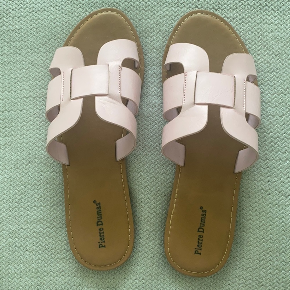 Light pink sandals